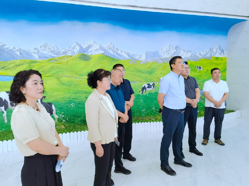 市委常委、副市长徐岩深入甘肃传祁乳业调研