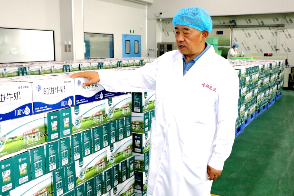 月博官方网站牧业董事长马志祥获“全国农村创业优秀带头人”荣誉称号